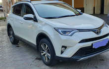 Toyota RAV 4 2.0 2018 г.