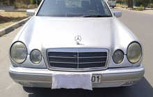 Mercedes-Benz 2.2 1998 г.