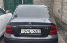 Opel Vectra 1.6 2000 г.