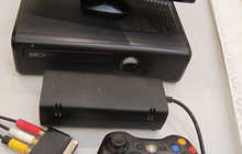 Игровая приставка XBOX360
