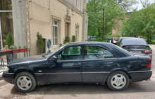 Mercedes-Benz 220 1.8 1996 г.